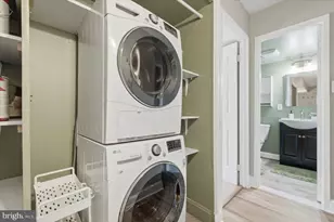 2322 Freetown Ct, Reston, VA 20191 - Photo 15