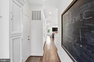 8383 Edward Carr Ct, Springfield, VA 22153 - Photo 15
