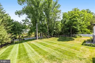 9604 Pembroke Pl, Vienna, VA 22182 - Photo 57