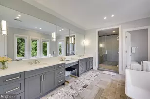 9604 Pembroke Pl, Vienna, VA 22182 - Photo 31