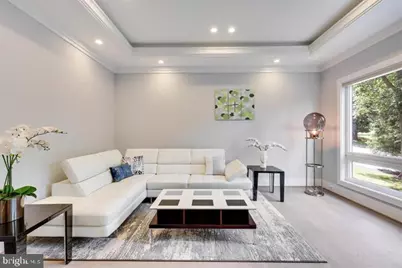 9604 Pembroke Place, Vienna, VA 22182 - Photo 7