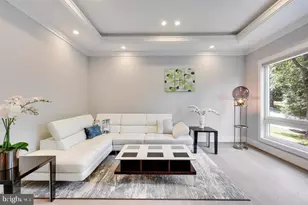 9604 Pembroke Pl, Vienna, VA 22182 - Photo 7