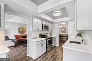 10222 Bushman Dr, Oakton, VA 22124 - Photo 9