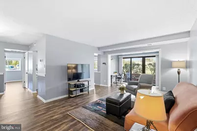 10222 Bushman Drive #8101, Oakton, VA 22124 - Photo 3