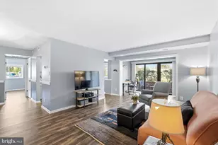 10222 Bushman Dr, Oakton, VA 22124 - Photo 3