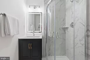 2984 Blaketon Ln, Oakton, VA 22124 - Photo 21