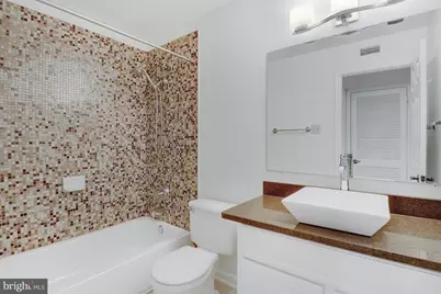 1535 Lincoln #301, McLean, VA 22102 - Photo 9