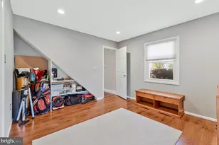 13227 Pearsall Ln, Fairfax, VA 22033 - Photo 21