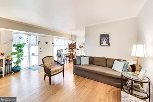 4909 Americana Dr, Annandale, VA 22003 - Photo 9