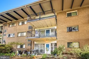 4909 Americana Dr, Annandale, VA 22003 - Photo 3