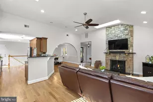 6415 Shady Ln, Falls Church, VA 22042 - Photo 13