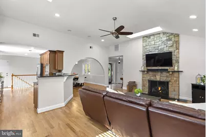 6415 Shady Lane, Falls Church, VA 22042 - Photo 9