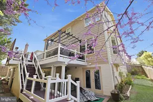 9852 Hidden Estates Cove, Vienna, VA 22181 - Photo 5