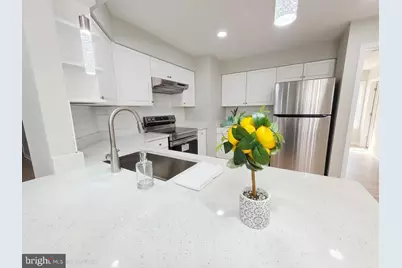 5624 Willoughby Newton Drive #13, Centreville, VA 20120 - Photo 3