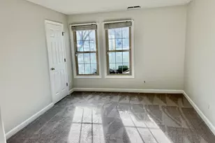 12002 Ridge Knoll Dr, Fairfax, VA 22033 - Photo 9