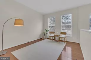 11481 Carriage Gate Ct, Fairfax, VA 22030 - Photo 7