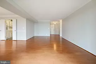 5902 Mt Eagle Dr, Alexandria, VA 22303 - Photo 7