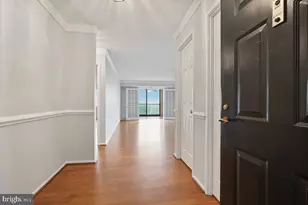 5902 Mt Eagle Dr, Alexandria, VA 22303 - Photo 3