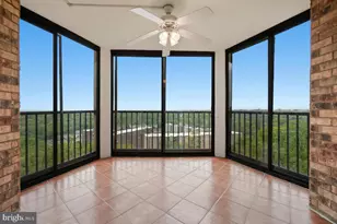 5902 Mt Eagle Dr, Alexandria, VA 22303 - Photo 9