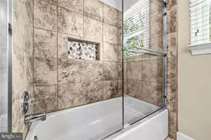 7412 Brian Run Ct, Springfield, VA 22153 - Photo 31