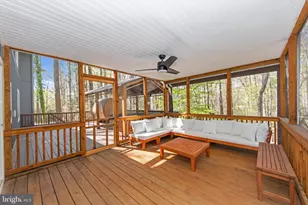 7516 Chancellor Way, Springfield, VA 22153 - Photo 47