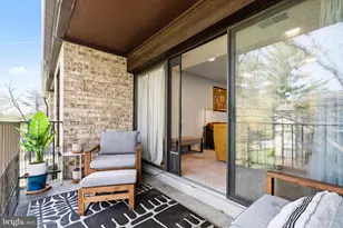 2032 Royal Fern Ct, Reston, VA 20191 - Photo 9