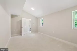 4526 Roundhill Rd, Alexandria, VA 22310 - Photo 41