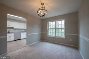 7066 Solomon Seal Ct, Springfield, VA 22152 - Photo 5