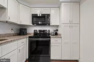 7630 Provincial Dr, McLean, VA 22102 - Photo 7