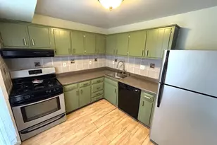 8104 Oaklake Ct, Alexandria, VA 22309 - Photo 7