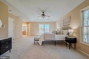 10409 Dunn Meadow Rd, Vienna, VA 22182 - Photo 33