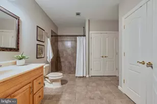 10409 Dunn Meadow Rd, Vienna, VA 22182 - Photo 63