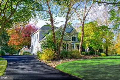 10409 Dunn Meadow Road, Vienna, VA 22182 - Photo 3