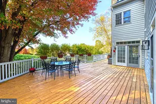 10409 Dunn Meadow Rd, Vienna, VA 22182 - Photo 5