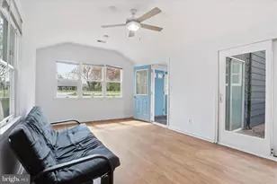 9704 Blake Ln, Fairfax, VA 22031 - Photo 7