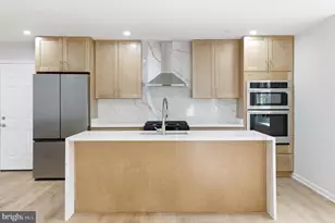 12136 Westwood Hills Dr, Herndon, VA 20171 - Photo 19