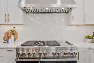 8611 Brook Rd, McLean, VA 22102 - Photo 19