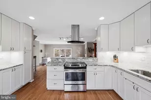 12021 Insha Ct, Reston, VA 20191 - Photo 9