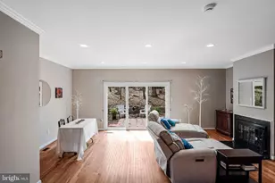 12021 Insha Ct, Reston, VA 20191 - Photo 11