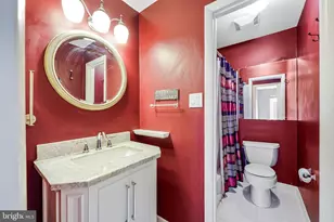 12021 Insha Ct, Reston, VA 20191 - Photo 23