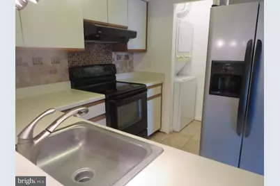 6925 Mary Caroline Circle #J, Alexandria, VA 22310 - Photo 9