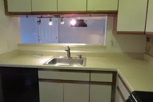 6925 Mary Caroline Cir, Alexandria, VA 22310 - Photo 11