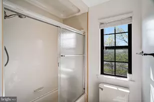 6925 Mary Caroline Cir, Alexandria, VA 22310 - Photo 23