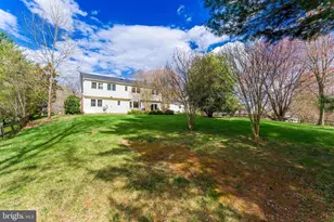 10417 Silk Oak Dr, Vienna, VA 22182 - Photo 49