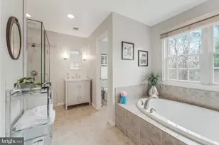 10417 Silk Oak Dr, Vienna, VA 22182 - Photo 43