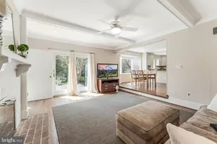 10417 Silk Oak Dr, Vienna, VA 22182 - Photo 23