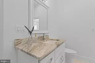 7606 Leonard Dr, Falls Church, VA 22043 - Photo 9