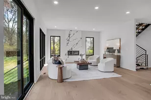 8313 Syracuse Cir, Vienna, VA 22180 - Photo 9