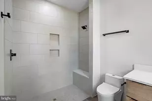 8313 Syracuse Cir, Vienna, VA 22180 - Photo 41