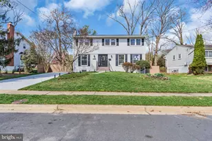 2524 Swift Run St, Vienna, VA 22180 - Photo 5